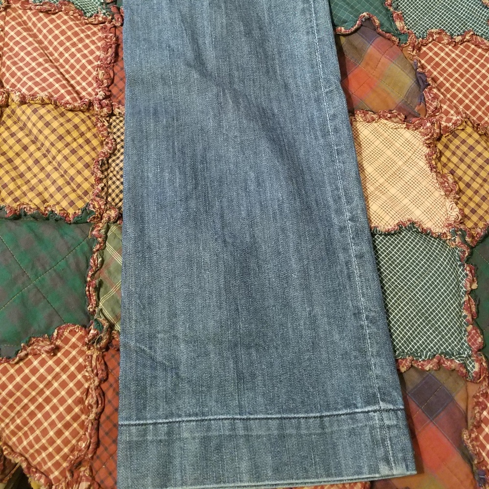 Jeans - Picture 2 of 3